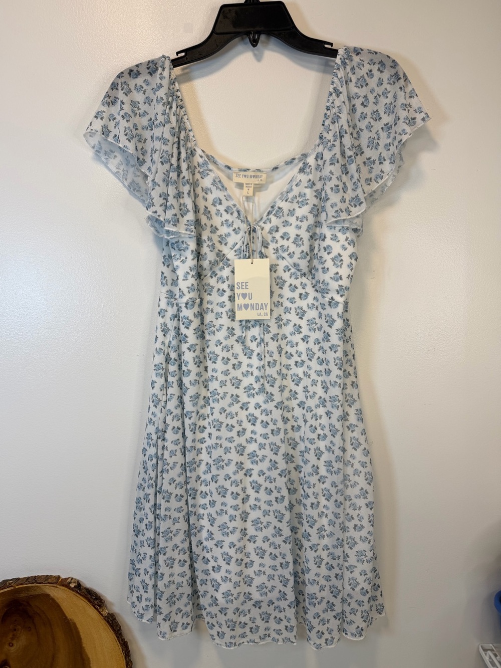 See You Monday Light Blue Floral Ruffle Mini Dress Flutter Sleeves Women’s Large